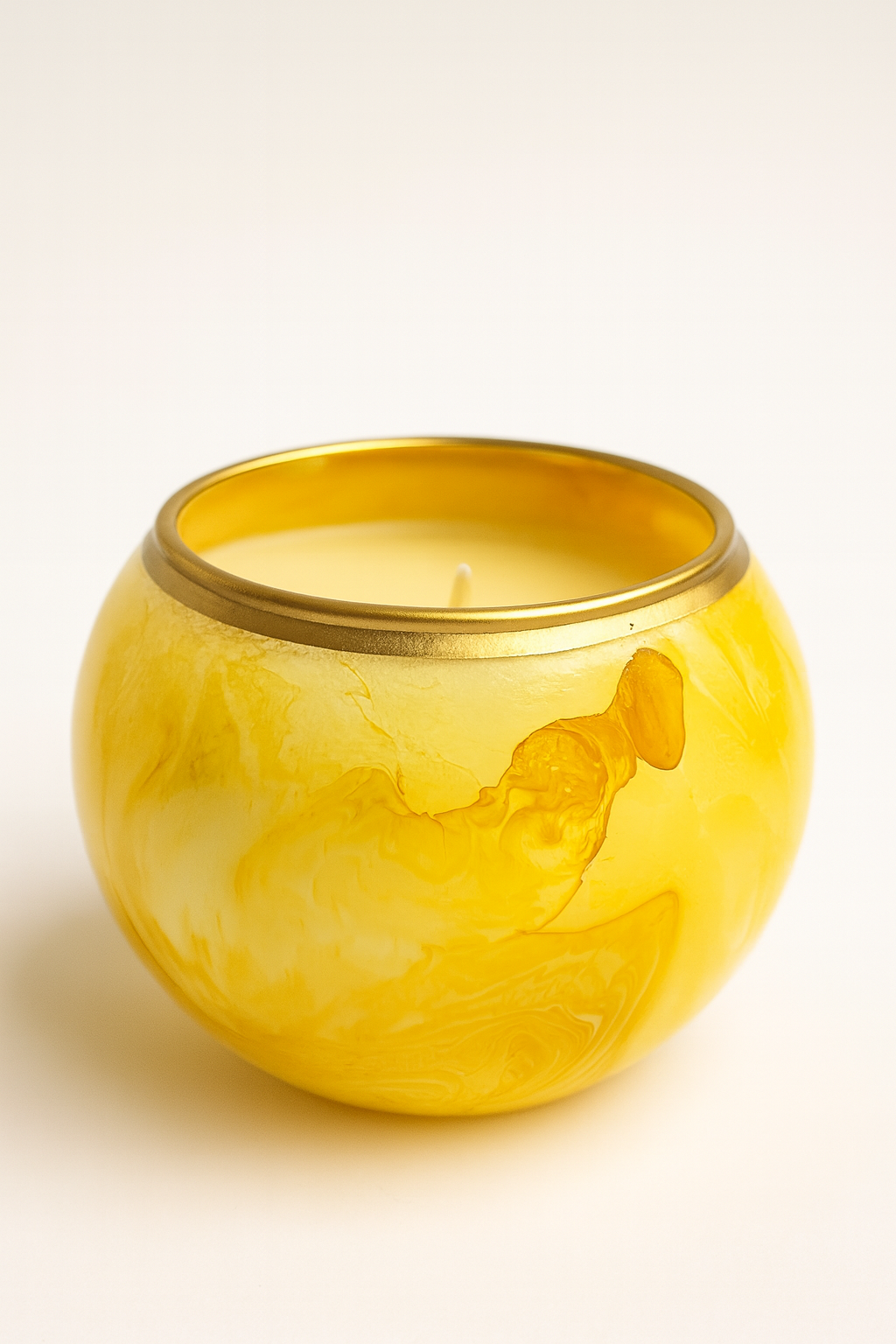 marble candle in yellow